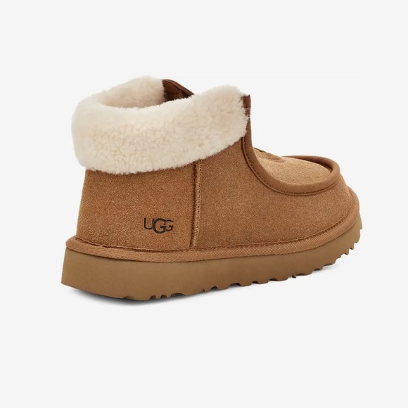 Ugg Funkarra Boots - Picture 14 of 15